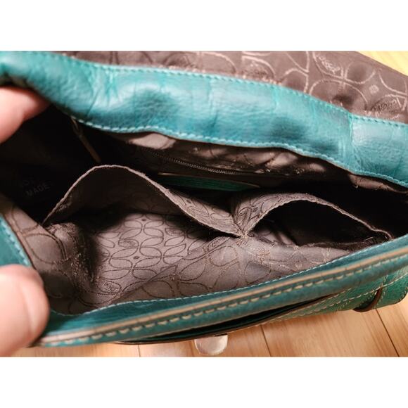 FOSSIL Vtg Y2K Maddox Messenger Bag Pebbled Leather Emerald Green Bag Charm Key - Picture 11 of 12